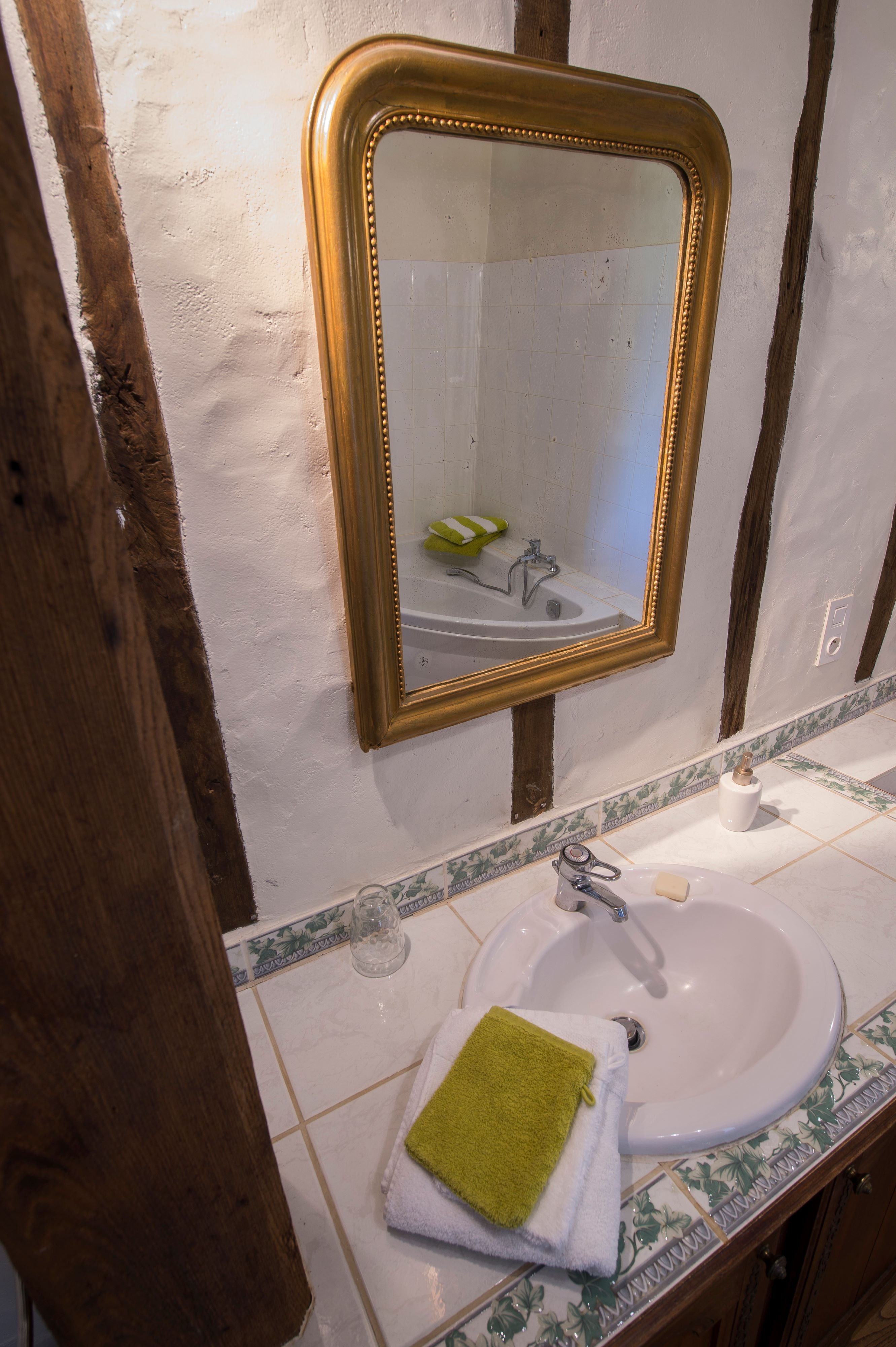 salle de bain verte
